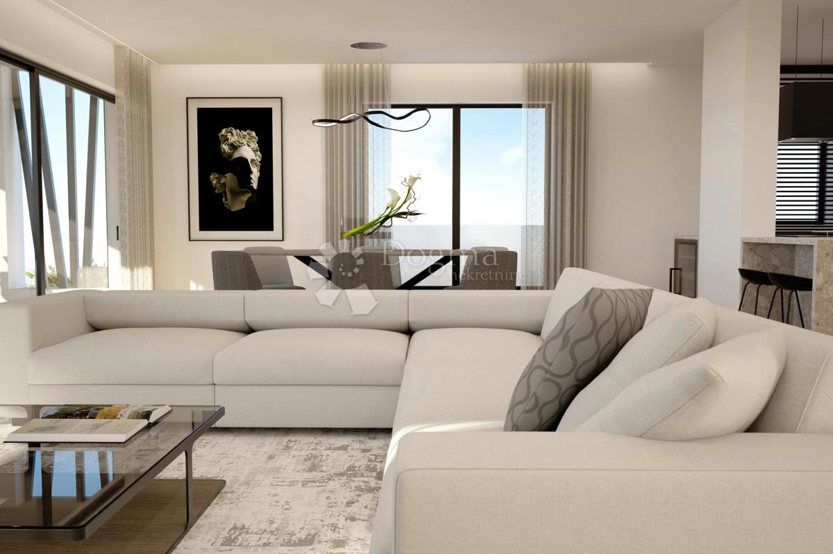 APPARTAMENTO DI LUSSO CON I PIÙ ALTI STANDARD - ROVIGNO, CENTRO