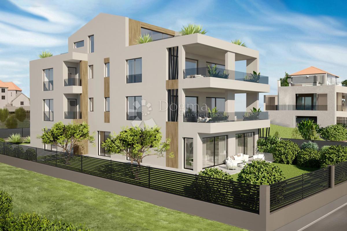 APPARTAMENTO DI LUSSO CON I PIÙ ALTI STANDARD - ROVIGNO, CENTRO