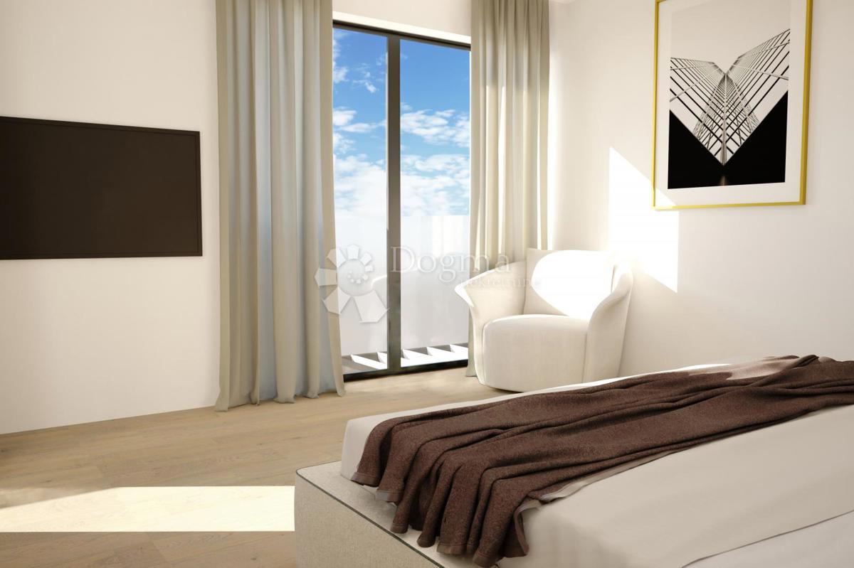 APPARTAMENTO DI LUSSO CON I PIÙ ALTI STANDARD - ROVIGNO, CENTRO