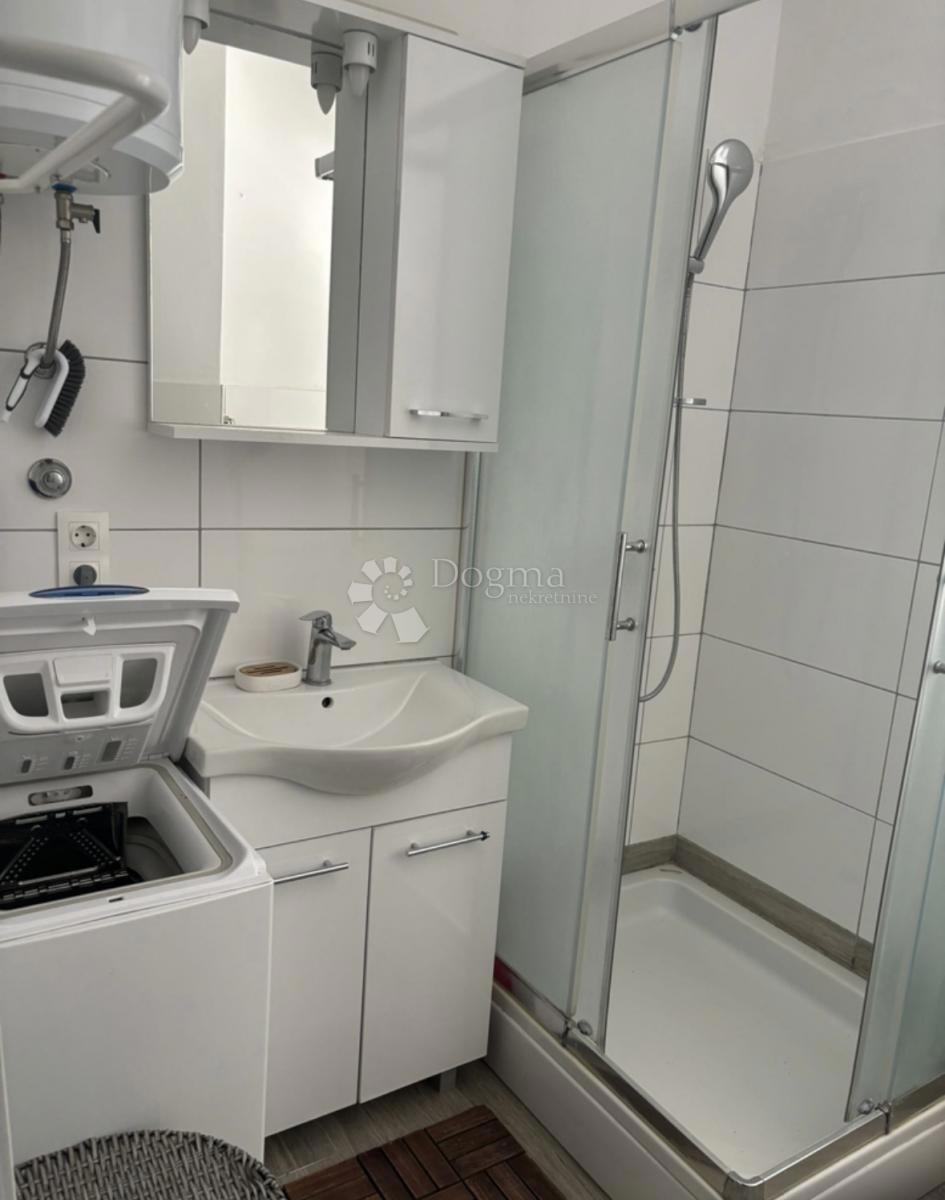 Allogio Kolovare, Zadar, 67m2