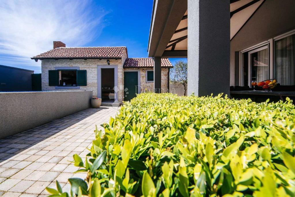 Casa Crno, Zadar, 206m2