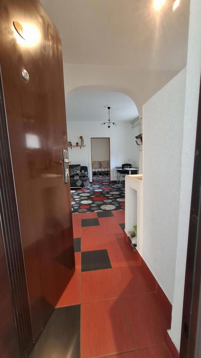 Casa Industrijska četvrt, Osijek, Ulica Svetog Josipa Radnika, 250m2