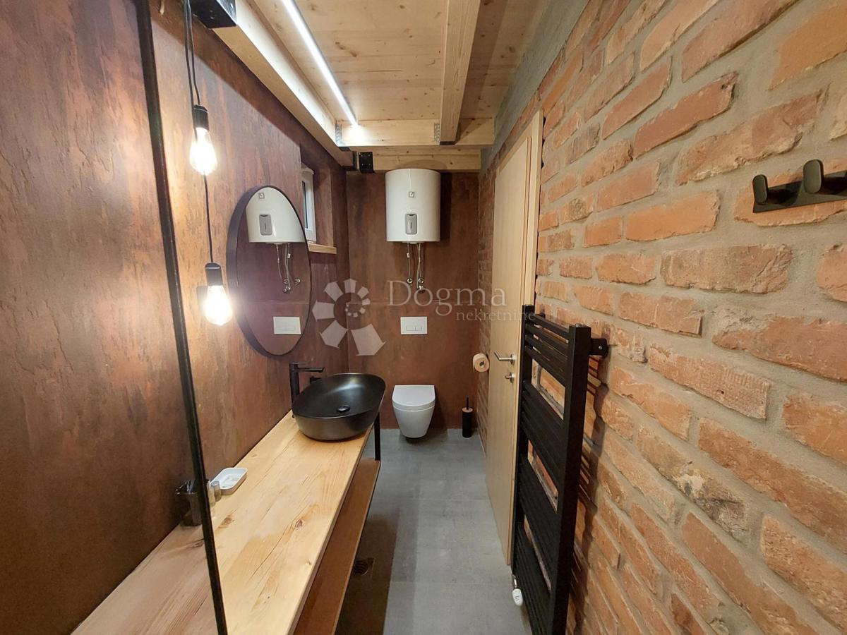 Casa Industrijska četvrt, Osijek, Ulica Svetog Josipa Radnika, 250m2