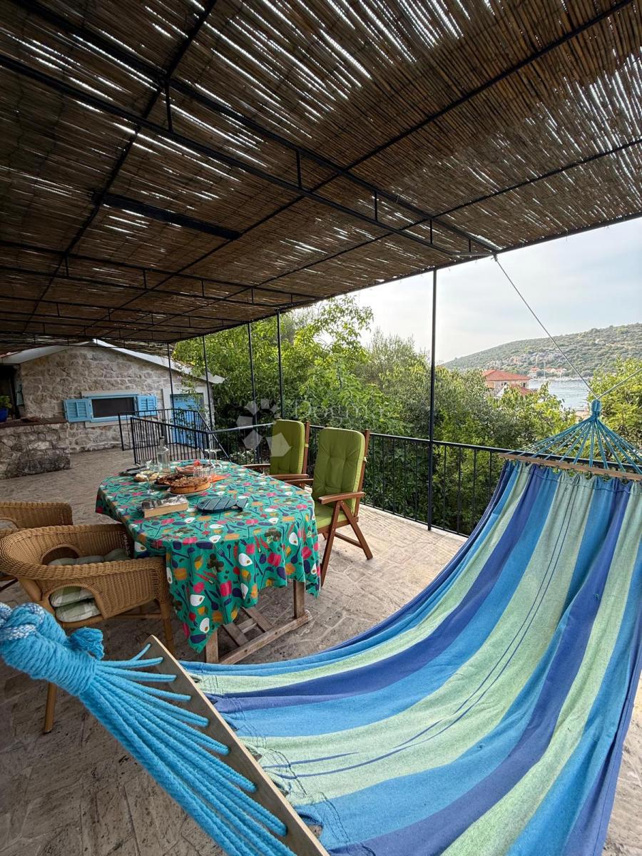 Bella casa con vista mare