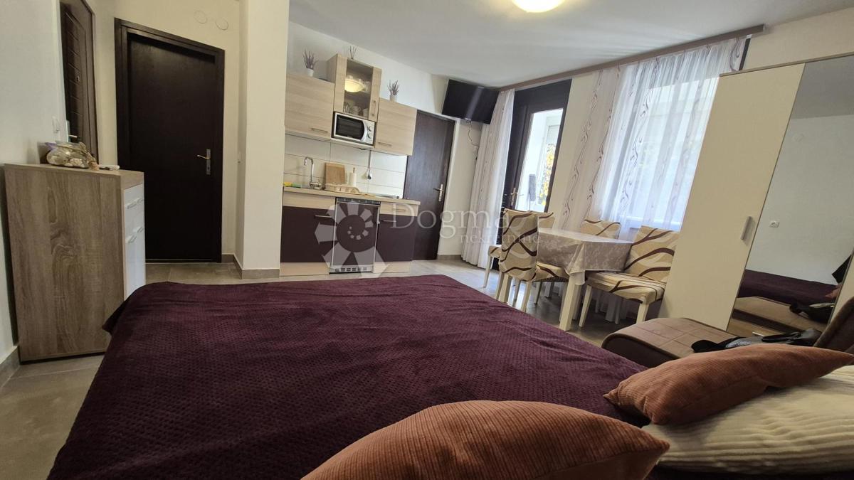 Appartamento con una camera da letto a 50 m dal mare