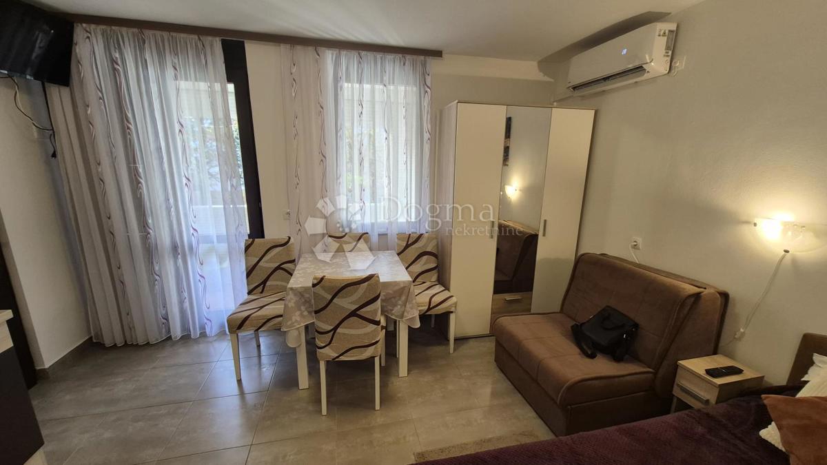 Appartamento con una camera da letto a 50 m dal mare