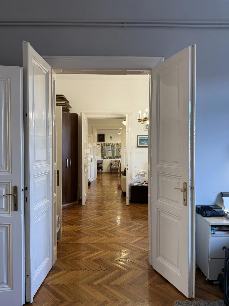 Gioiello d’investimento a Kaptolu