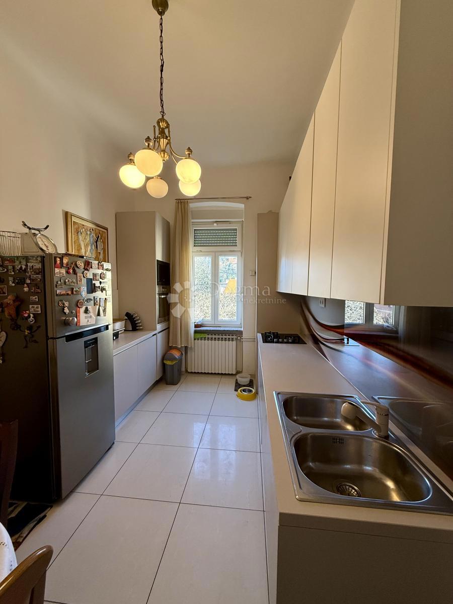 Gioiello d’investimento a Kaptolu