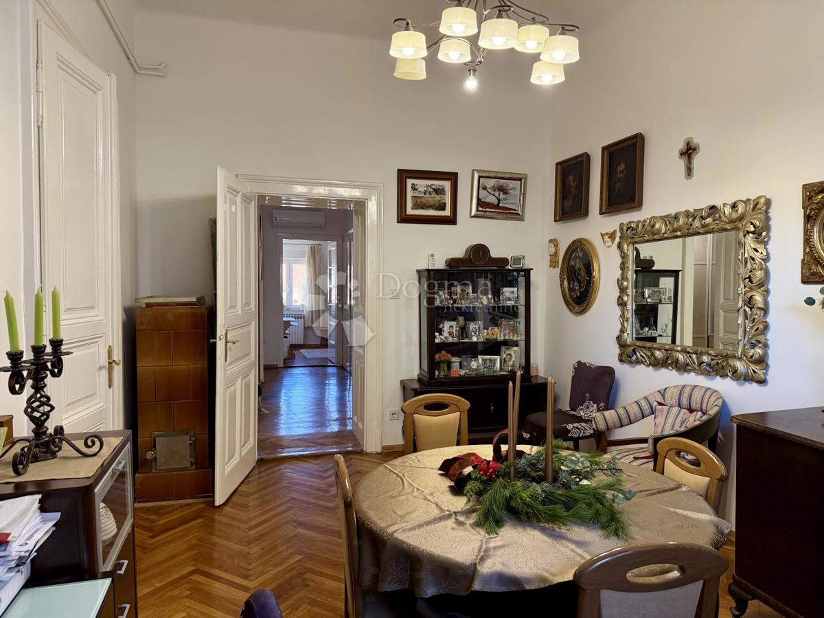 Gioiello d’investimento a Kaptolu