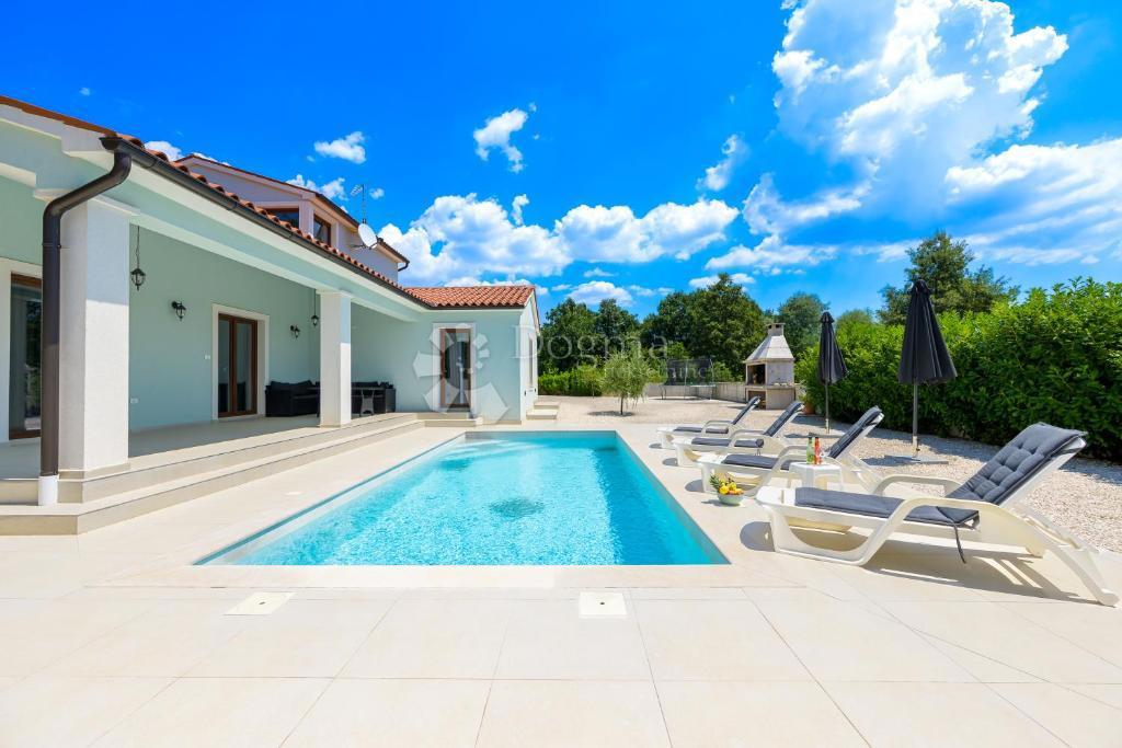 Casa Svetvinčenat, 160m2