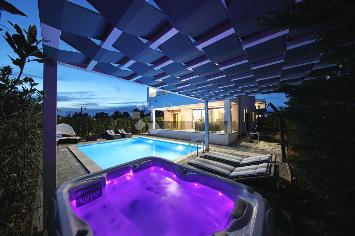 Casa Zaton, Nin, 603m2