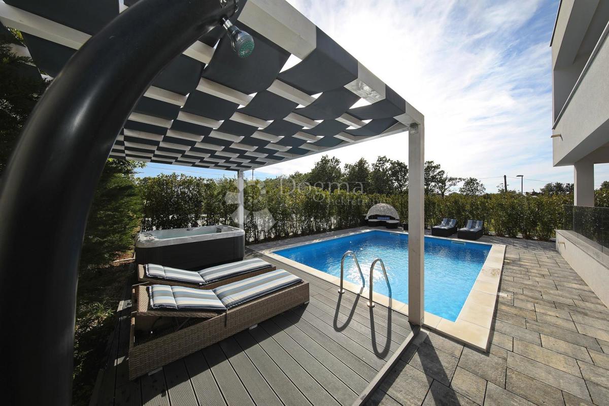 Casa Zaton, Nin, 603m2