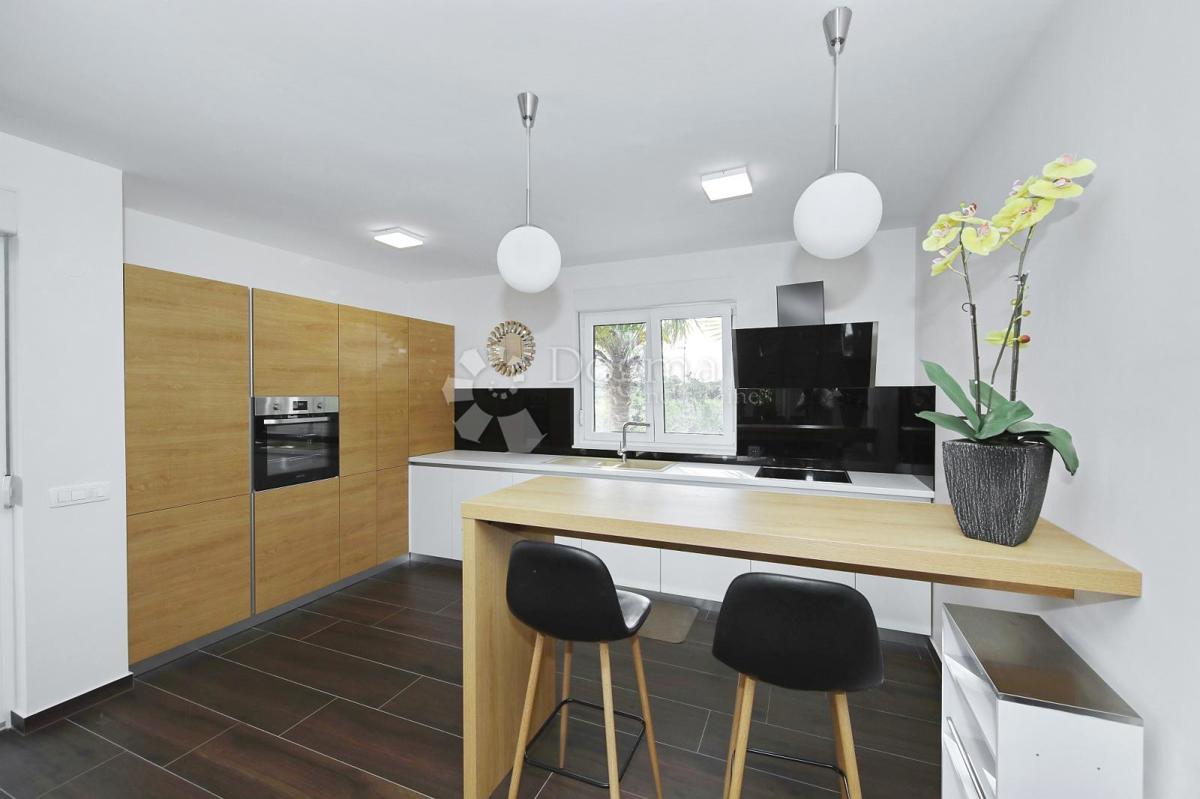 Casa Zaton, Nin, 603m2