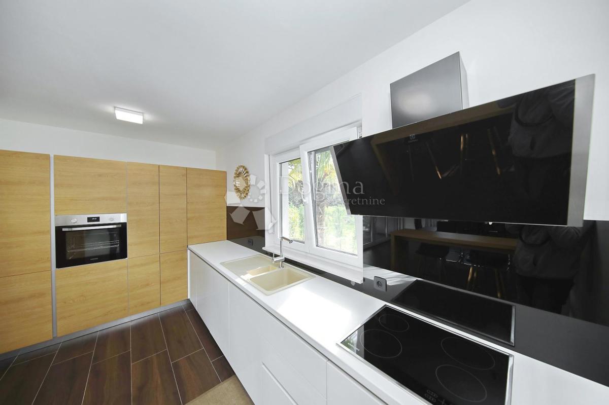 Casa Zaton, Nin, 603m2