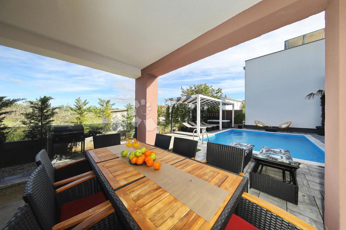 Casa Zaton, Nin, 603m2