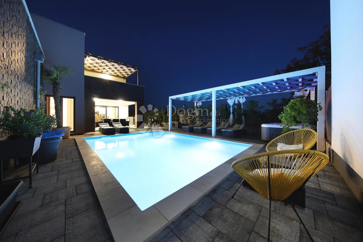 Casa Zaton, Nin, 603m2