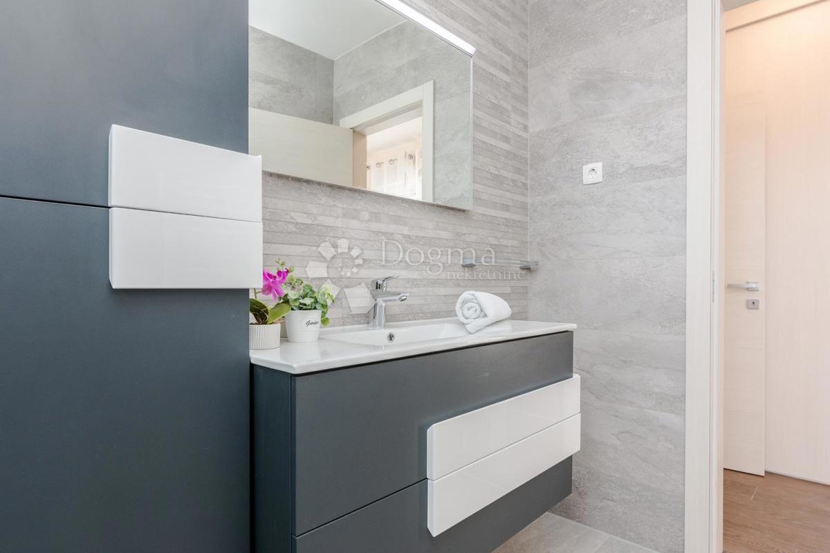 Casa Zaton, Nin, 603m2