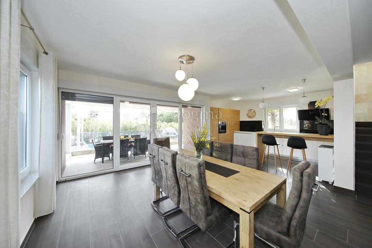 Casa Zaton, Nin, 603m2