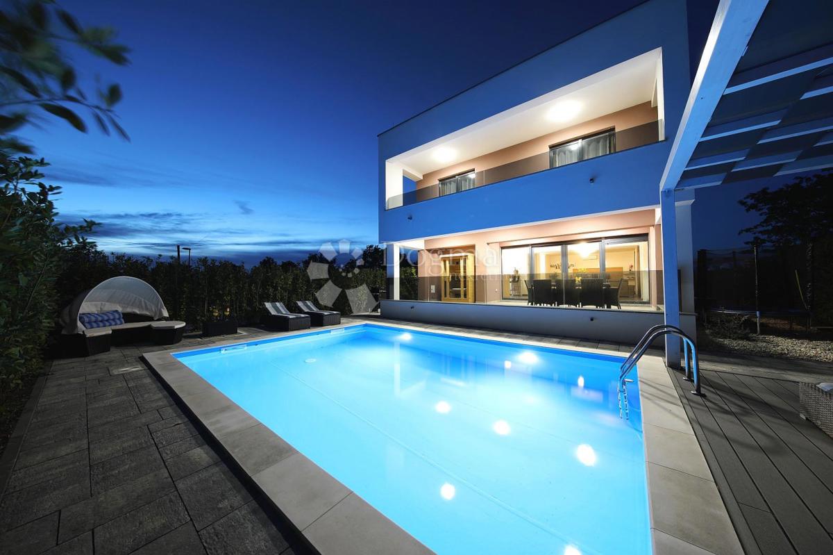 Casa Zaton, Nin, 603m2