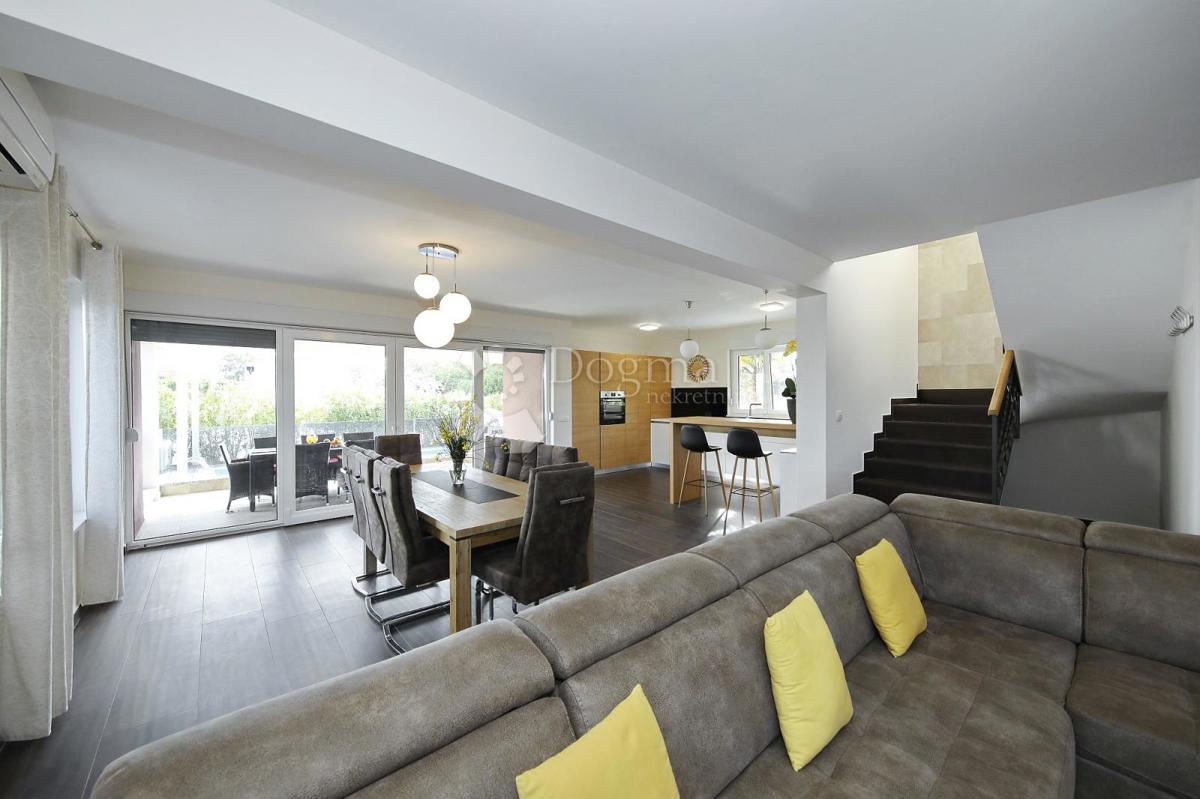 Casa Zaton, Nin, 603m2