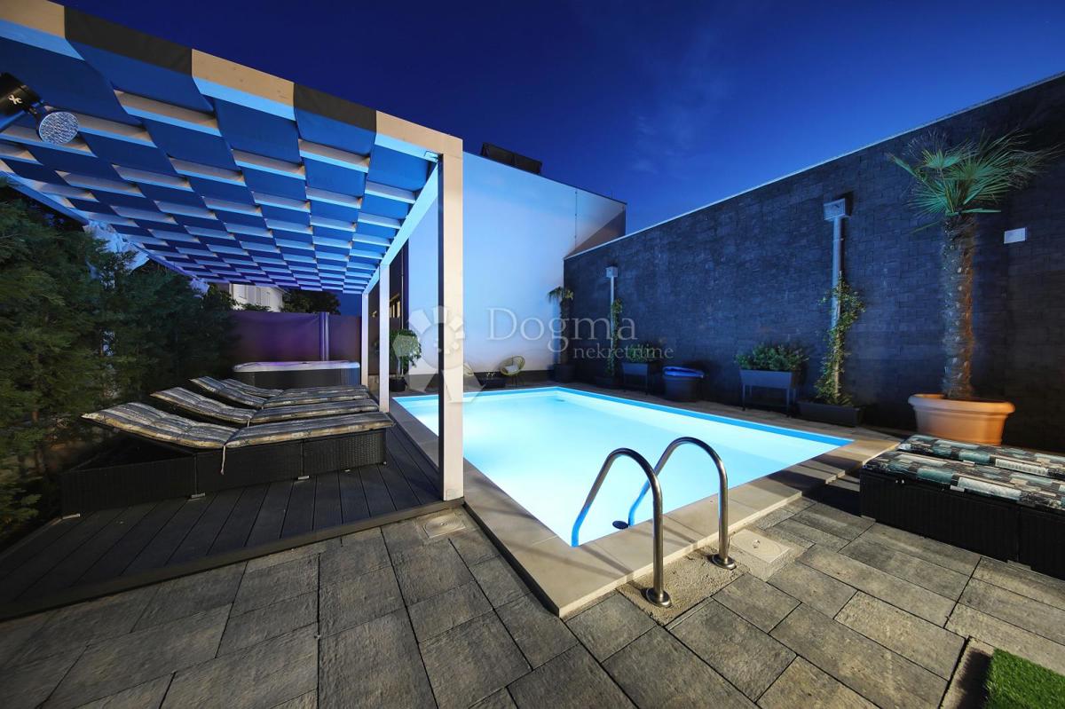 Casa Zaton, Nin, 603m2