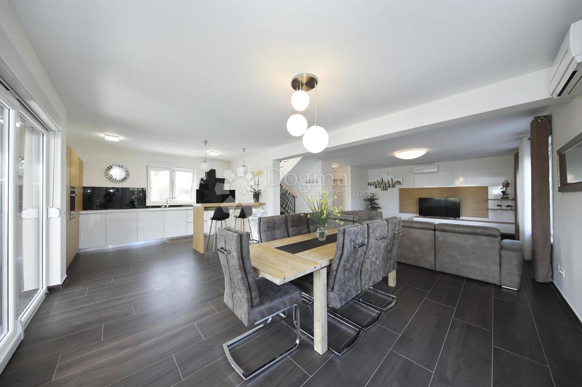 Casa Zaton, Nin, 603m2