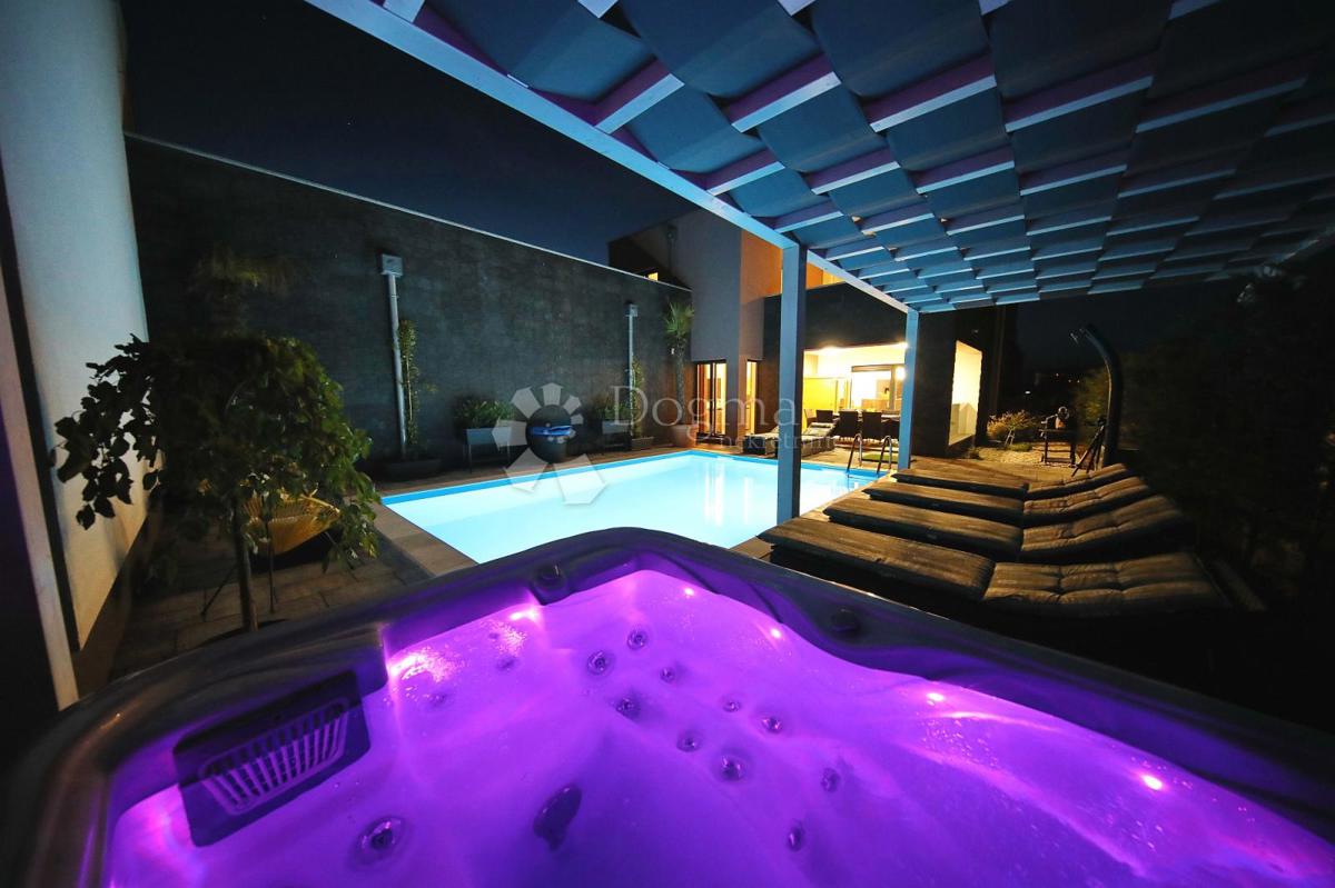 Casa Zaton, Nin, 603m2