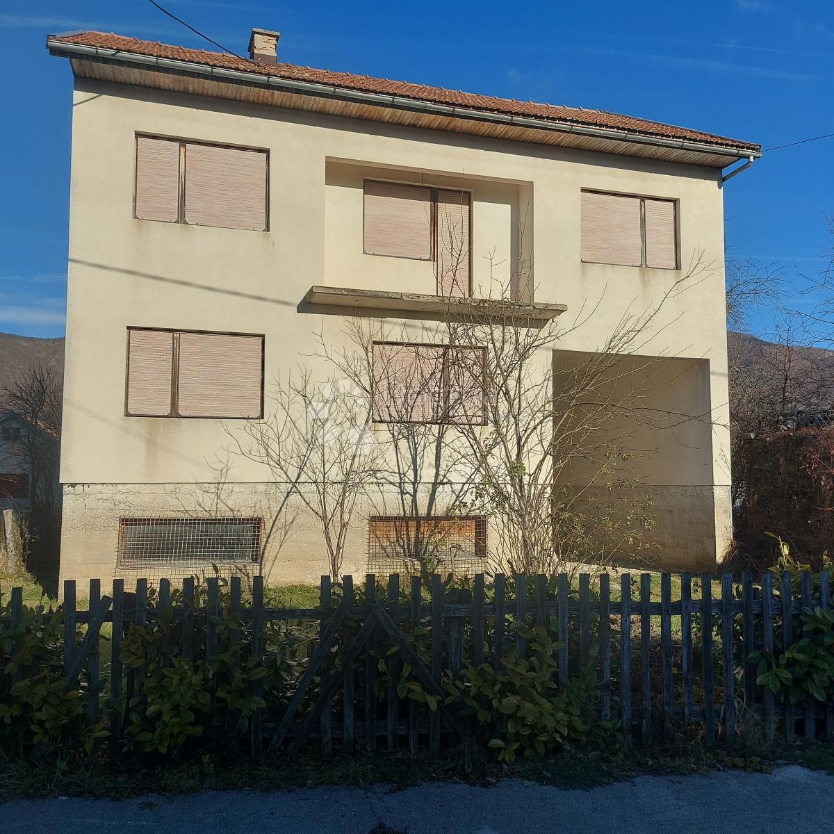 Casa Donji Lapac, 160m2