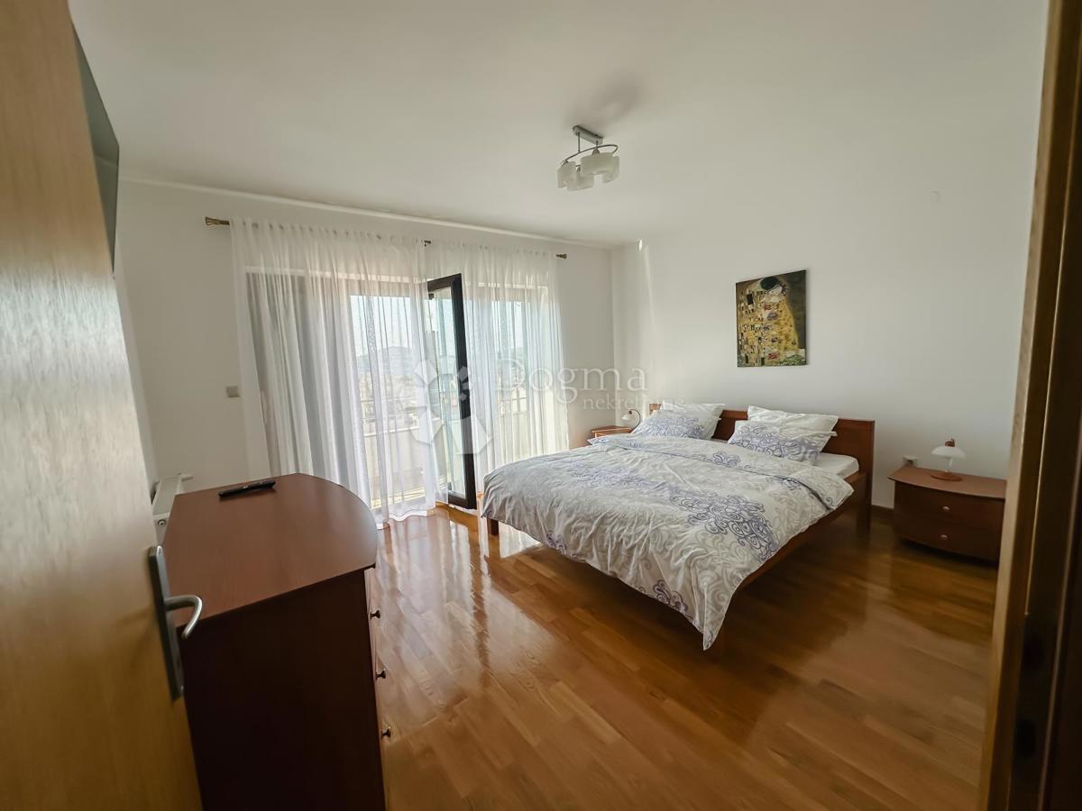 Allogio Crnica, Šibenik, 251,93m2