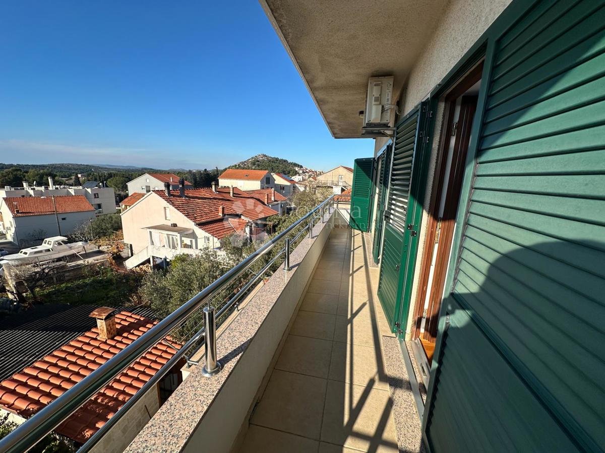 Allogio Crnica, Šibenik, 251,93m2