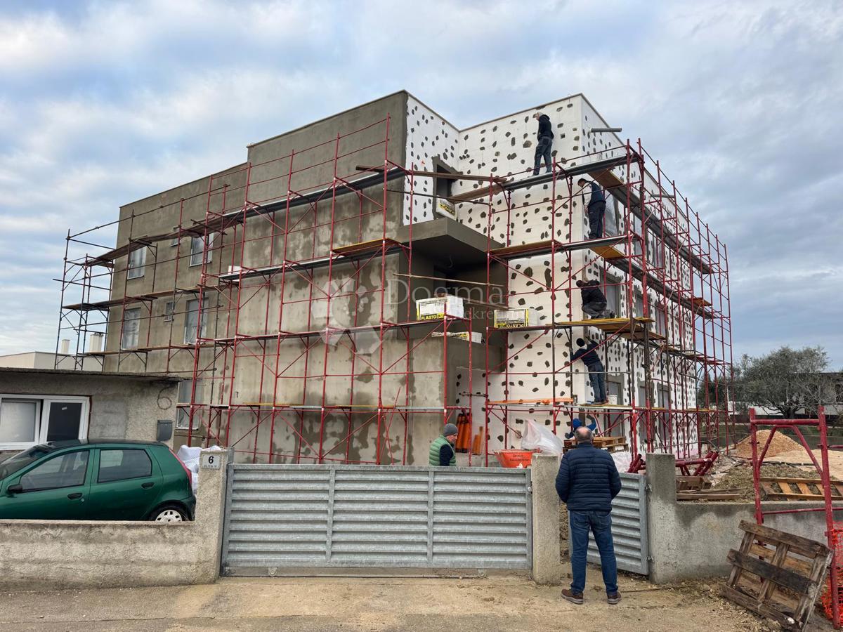 Appartamento Ljubač, Ražanac, 102,17m2