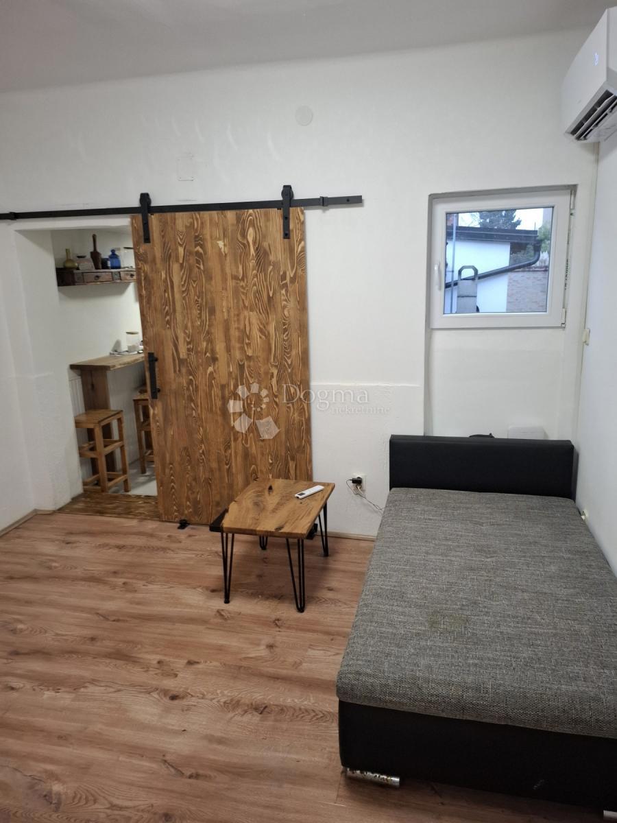 Casa Retfala, Osijek, 90,40m2