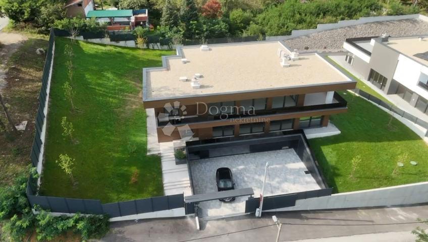 Casa Donji Trpuci, Brezovica, 645m2