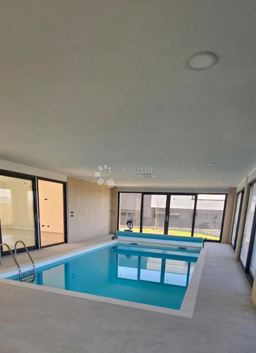 Casa Donji Trpuci, Brezovica, 645m2