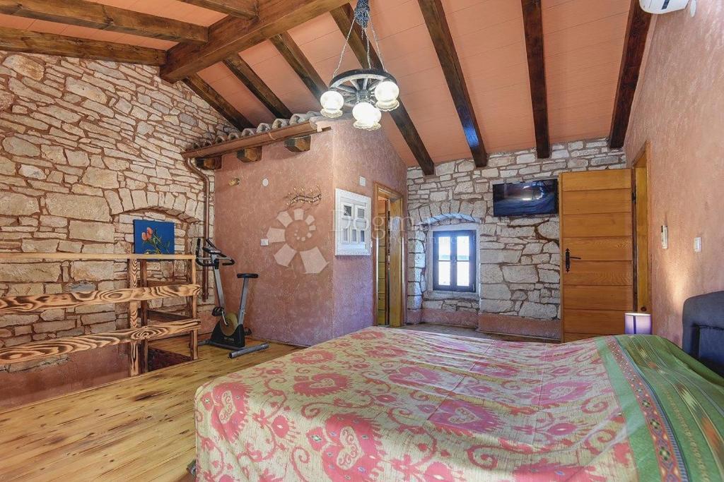 Casa Režanci, Svetvinčenat, 100m2