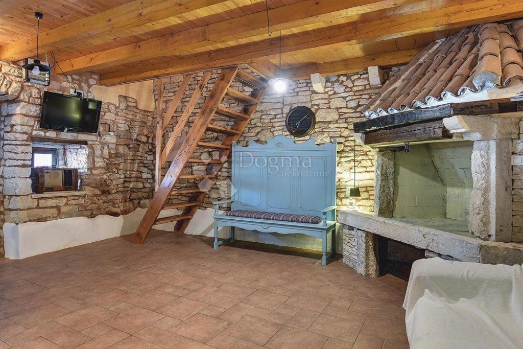 Casa Režanci, Svetvinčenat, 100m2