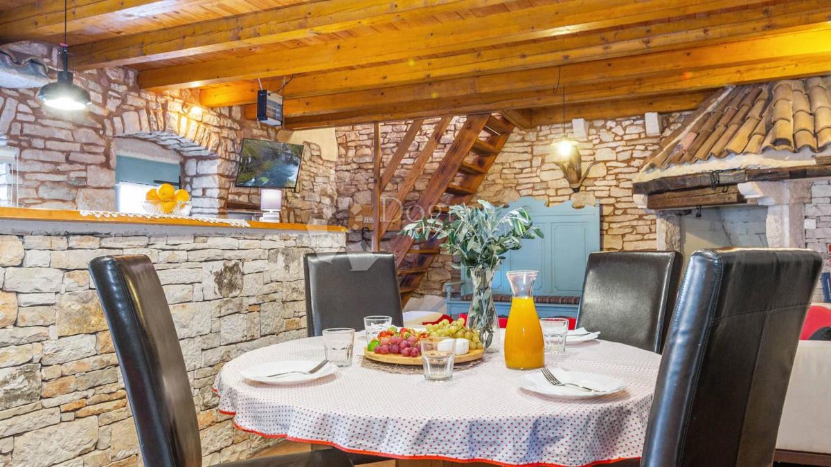 Casa Režanci, Svetvinčenat, 100m2