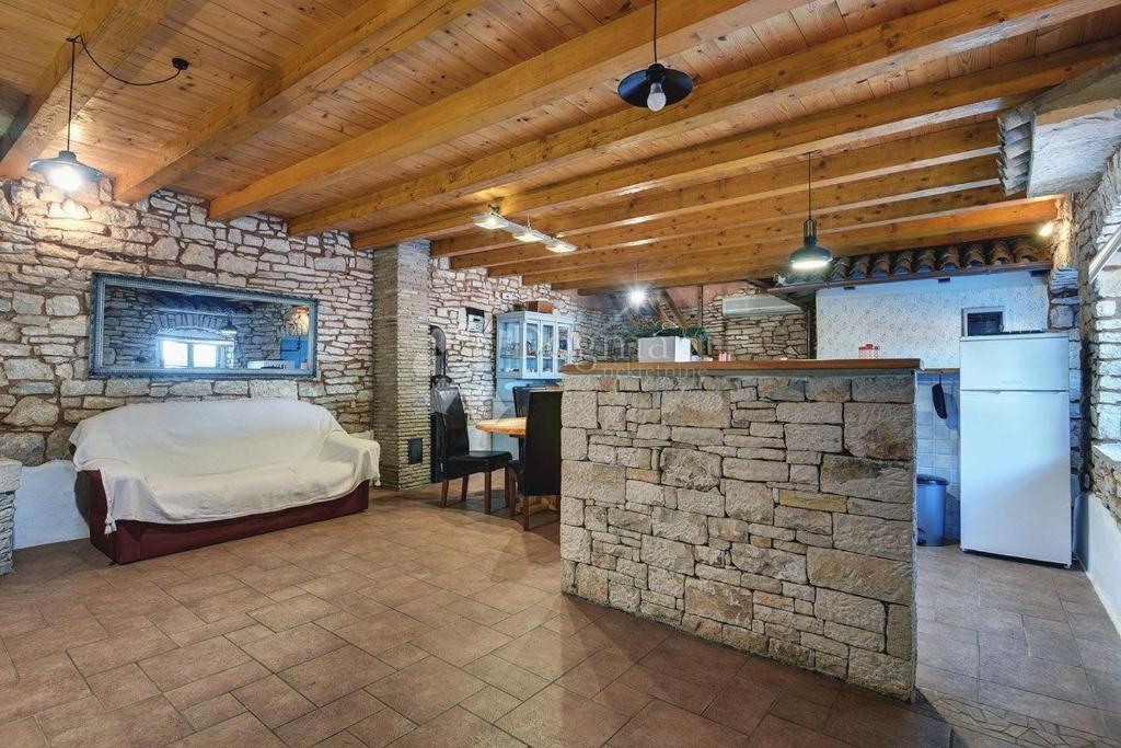 Casa Režanci, Svetvinčenat, 100m2