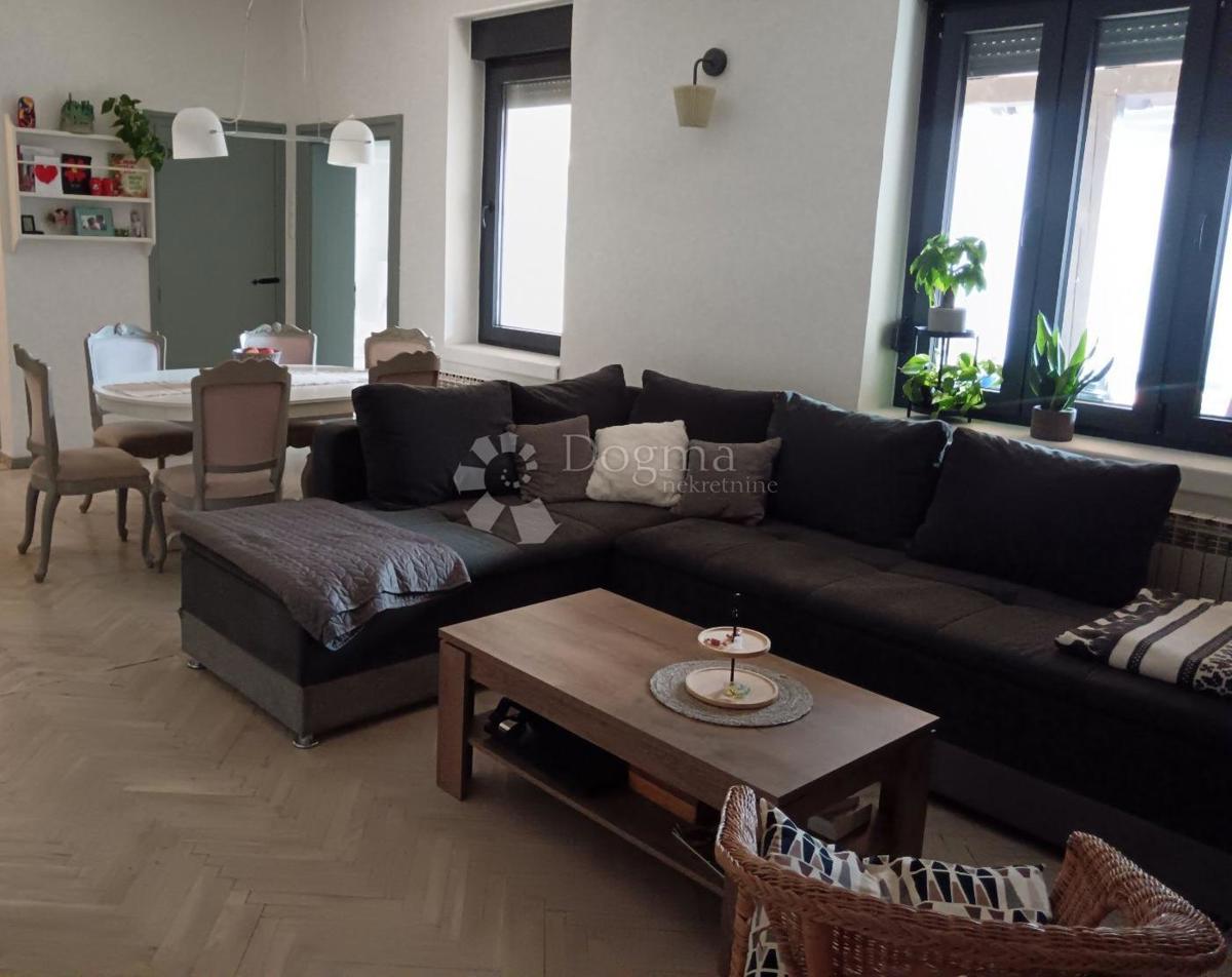 Casa Sajmište, Vukovar, 224m2