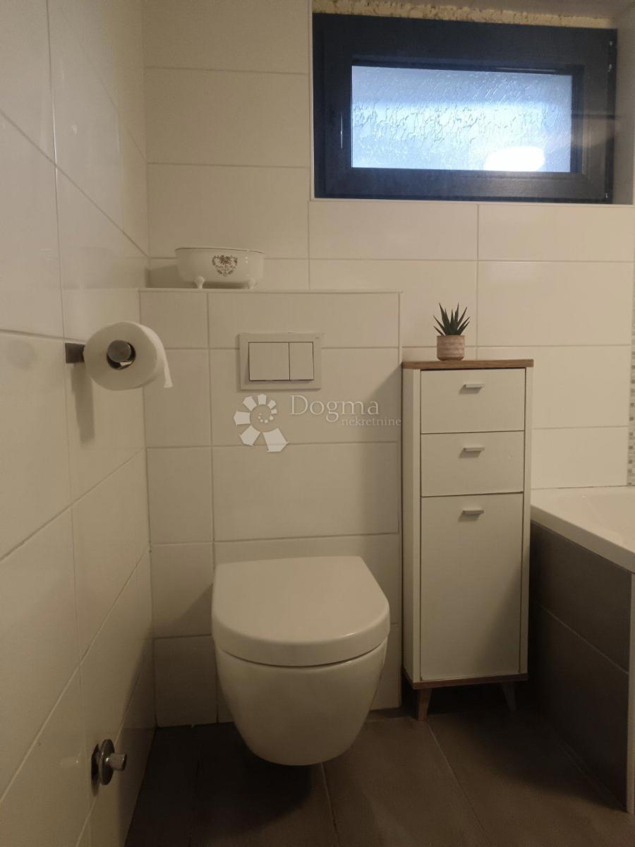 Casa Sajmište, Vukovar, 224m2