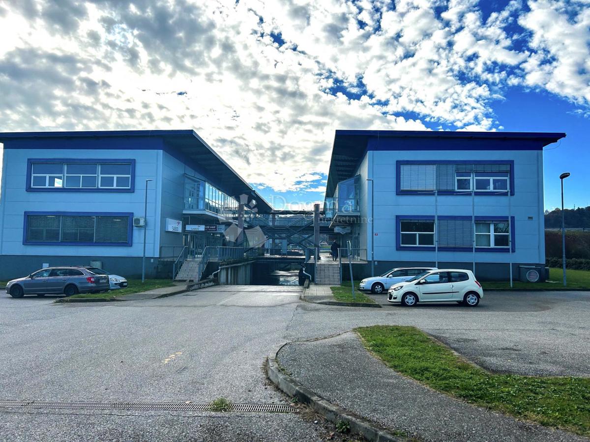 Locale commerciale Slovenija, 90m2