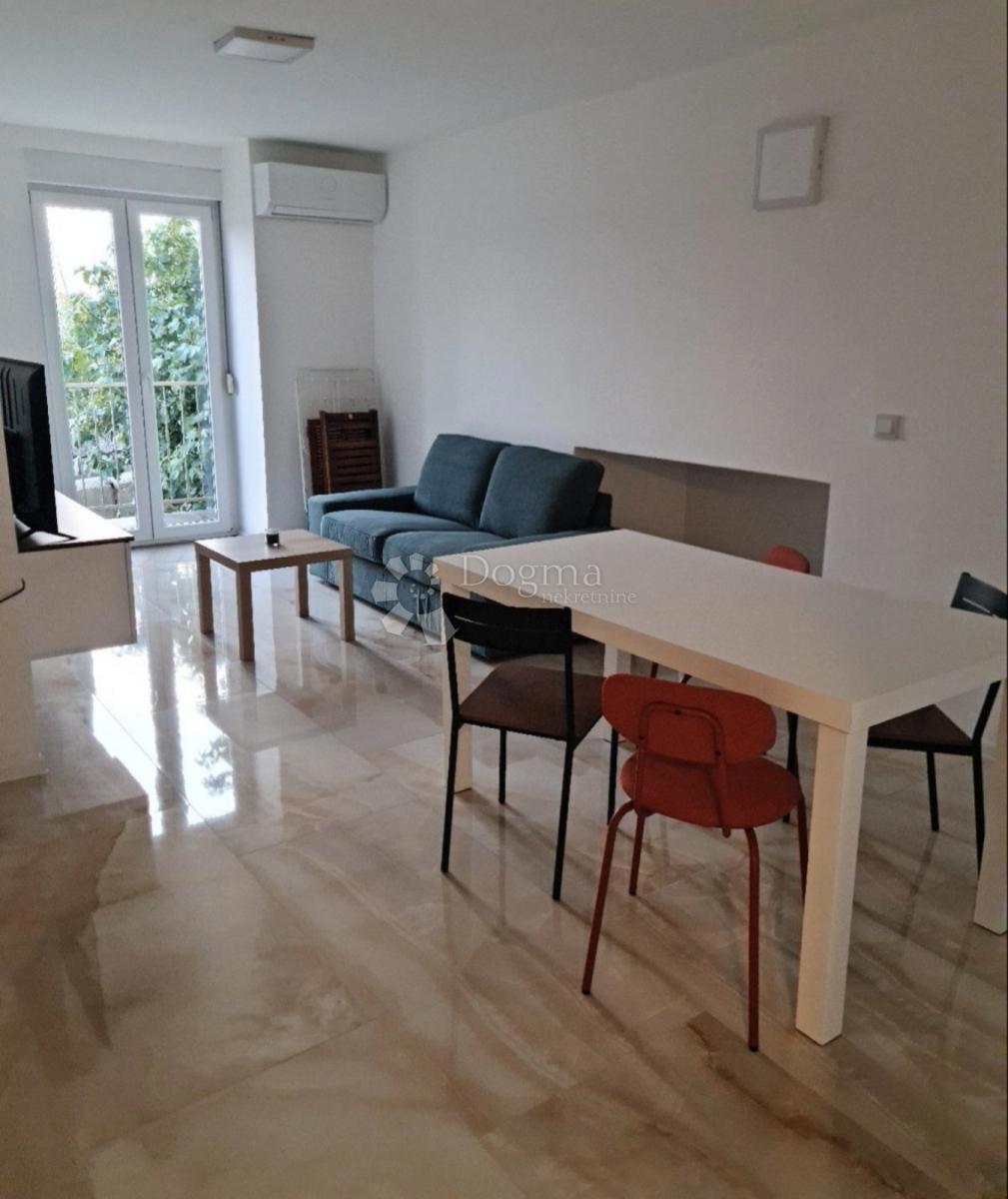 Casa Kraljevica, 377m2