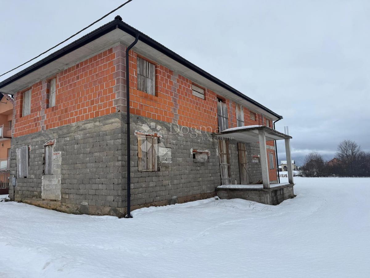 Casa Centar, Gospić, 330m2