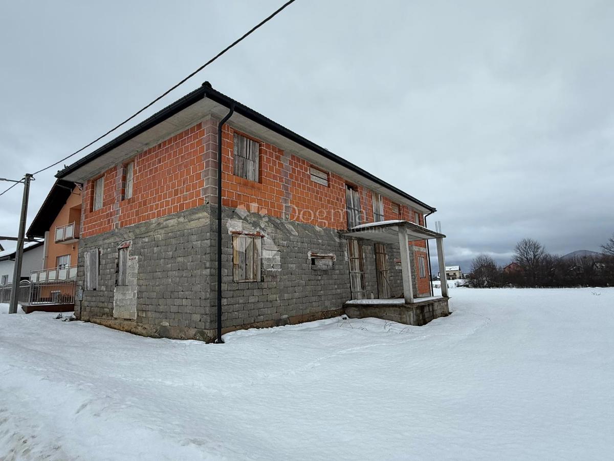 Casa Centar, Gospić, 330m2