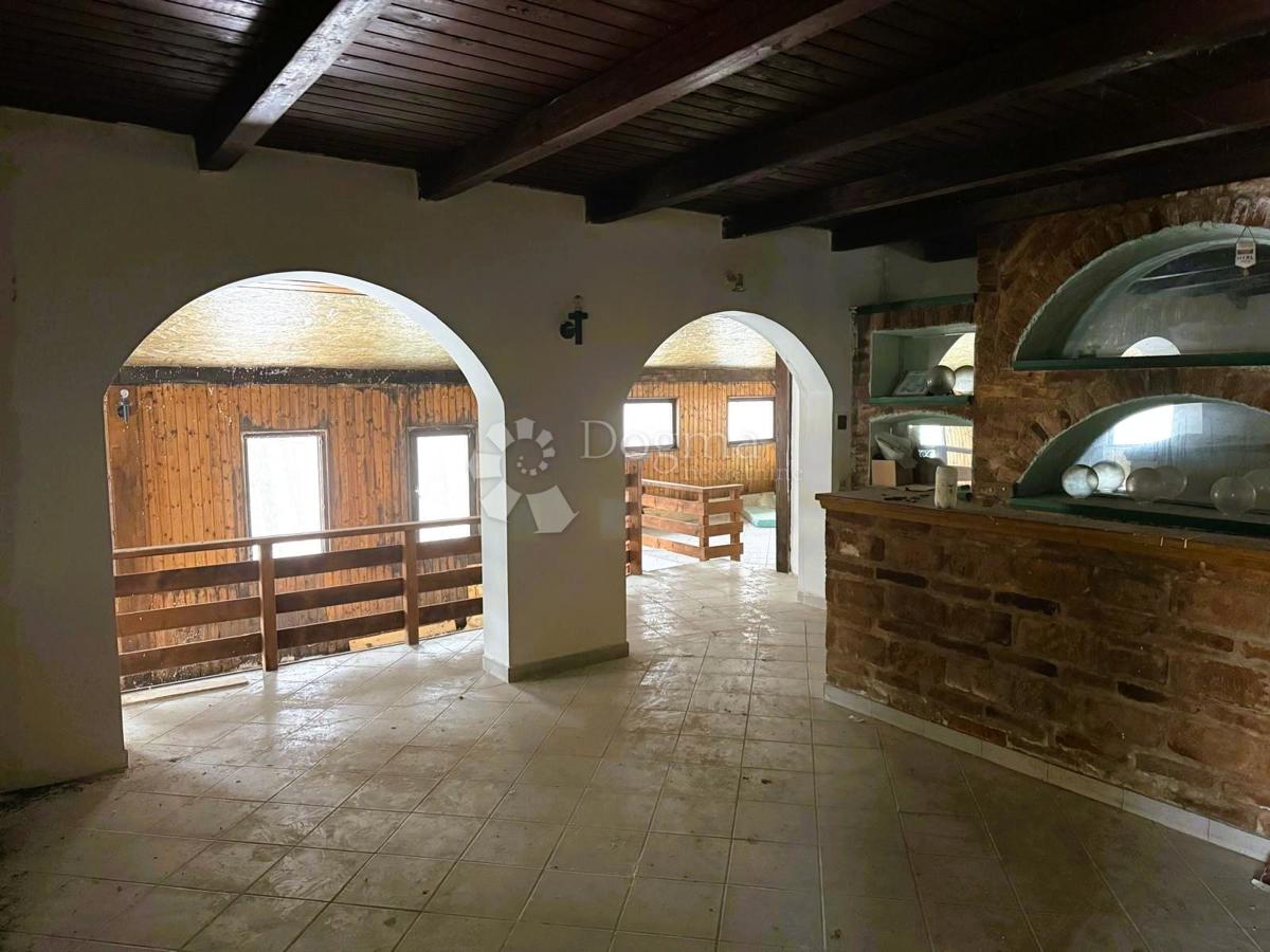 Locale commerciale Banfi, Štrigova, 4.543m2