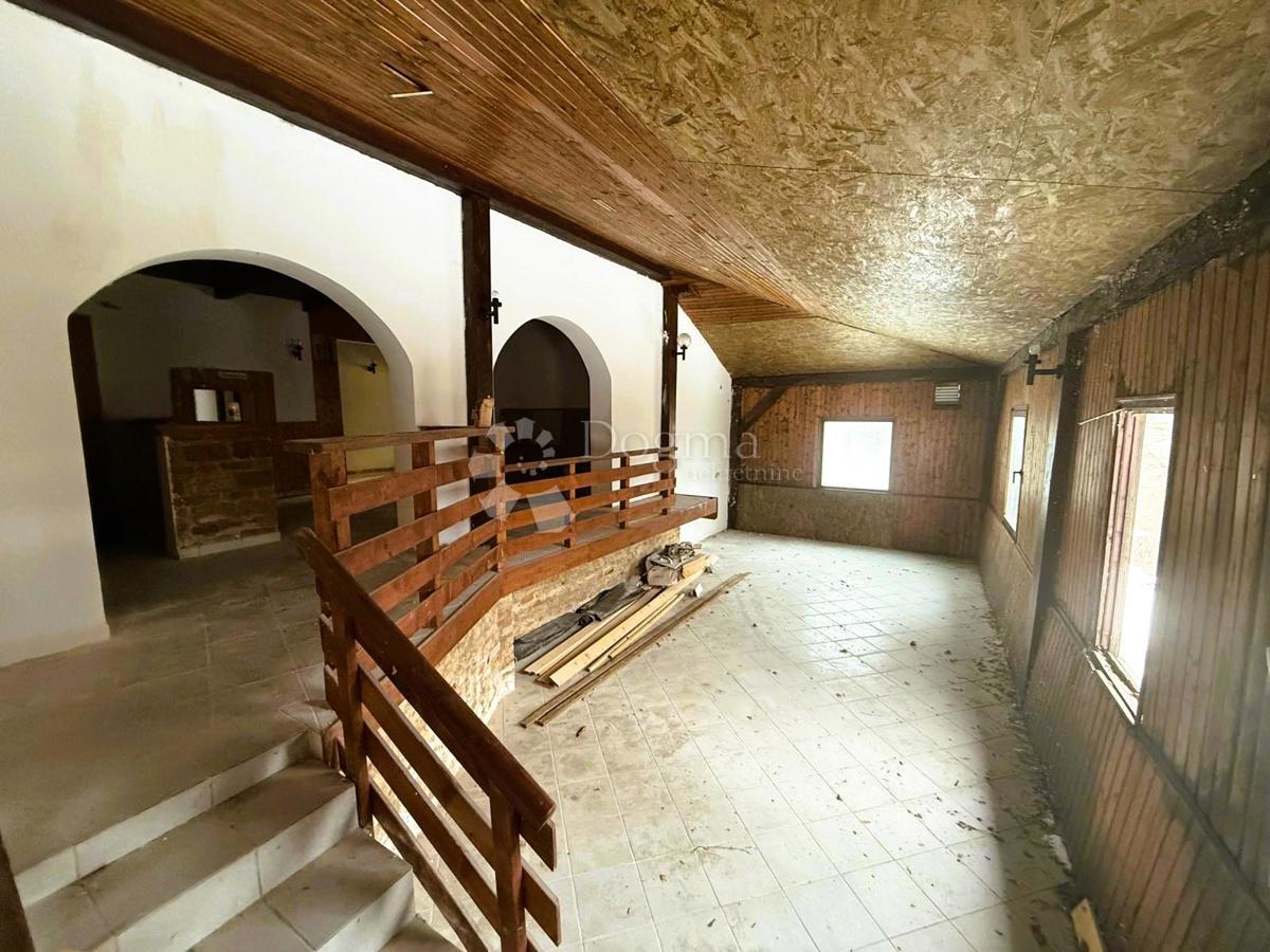 Locale commerciale Banfi, Štrigova, 4.543m2