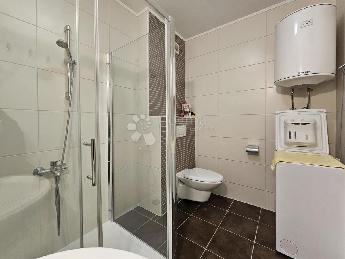 A 200 metri dal MARE/CHIUSO EDIFICIO RESIDENZIALE/GARAGE