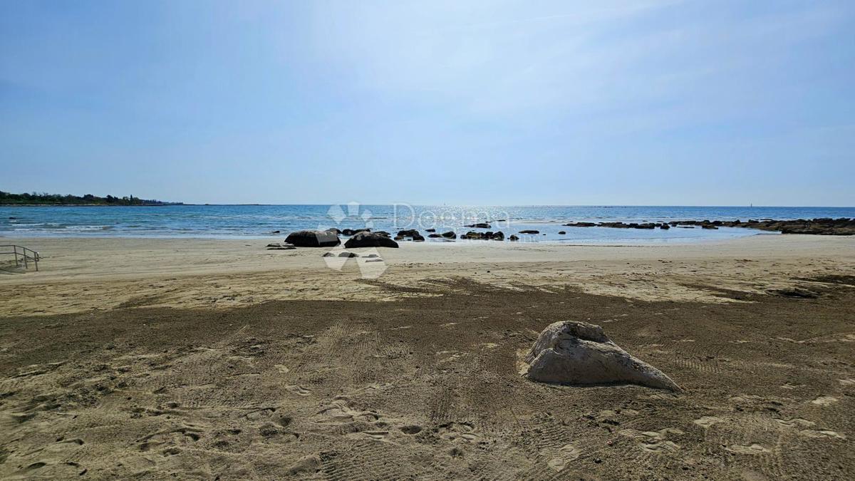 A 200 metri dal MARE/CHIUSO EDIFICIO RESIDENZIALE/GARAGE