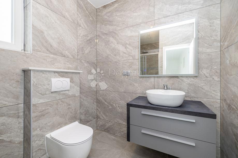 Casa Malinska, Malinska-Dubašnica, 162m2