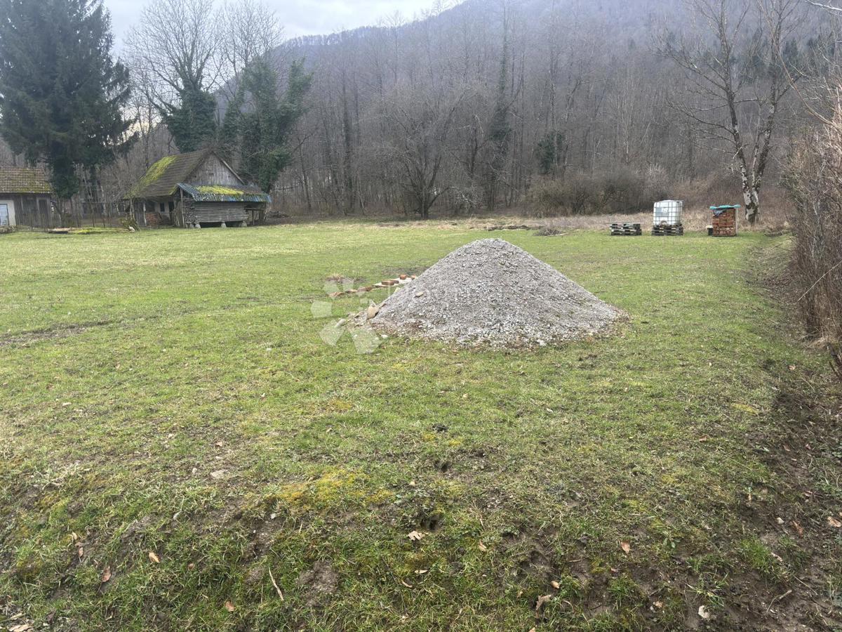 Terreno edificabile Brod na Kupi, Delnice, 442m2